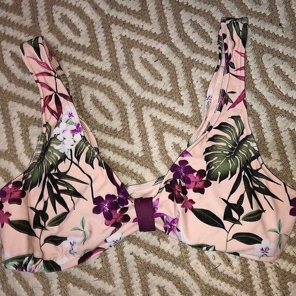 💕5️⃣ Floral top size large - Picture 3 of 3